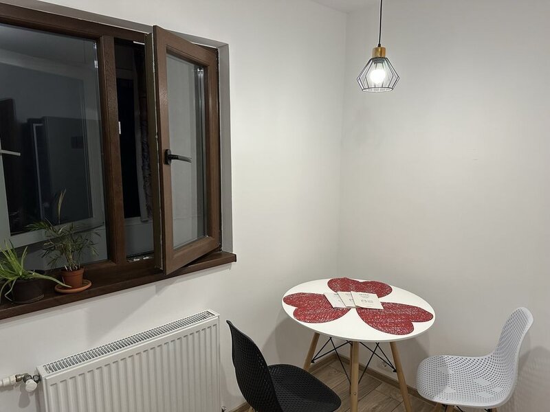 Crangasi la 10 minute de M1 Crangasi, Apartament 2 camere.